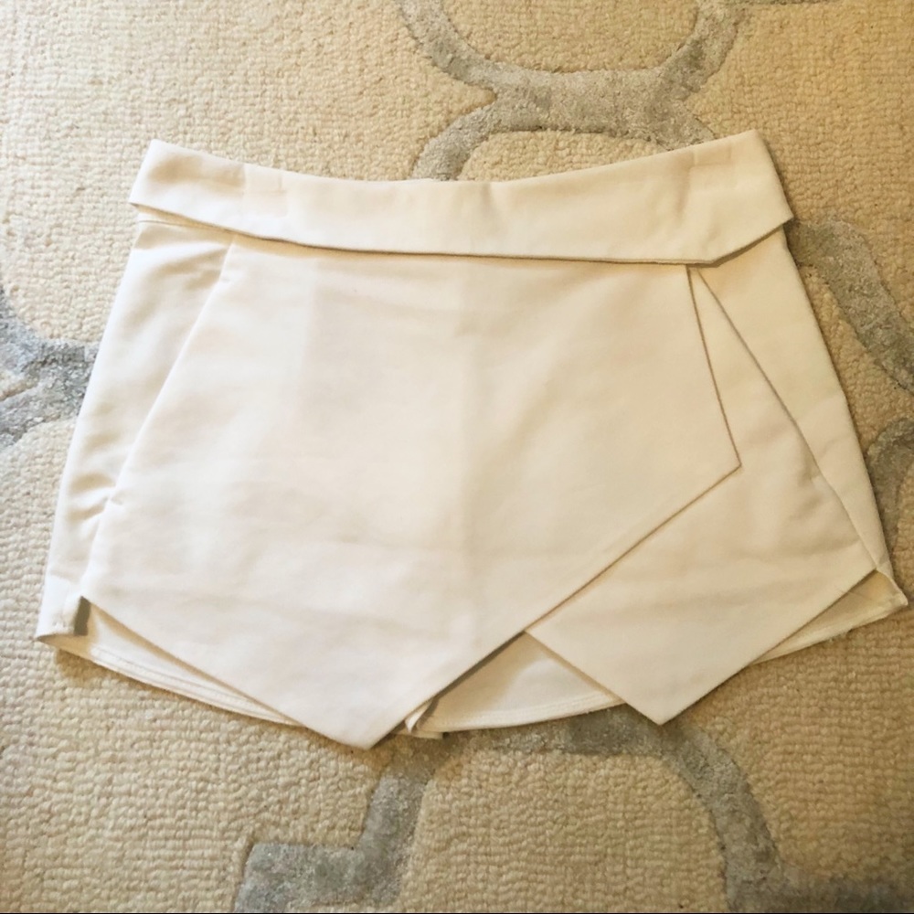 White Zara Skort